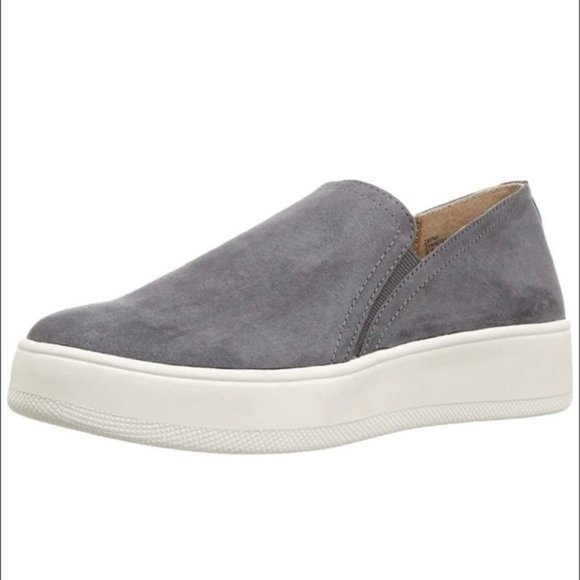 steve madden gray suede slip ons